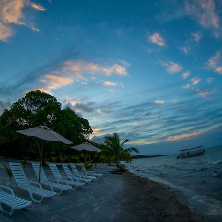 Amatique Bay Hotel Puerto Barrios Exteriér fotografie