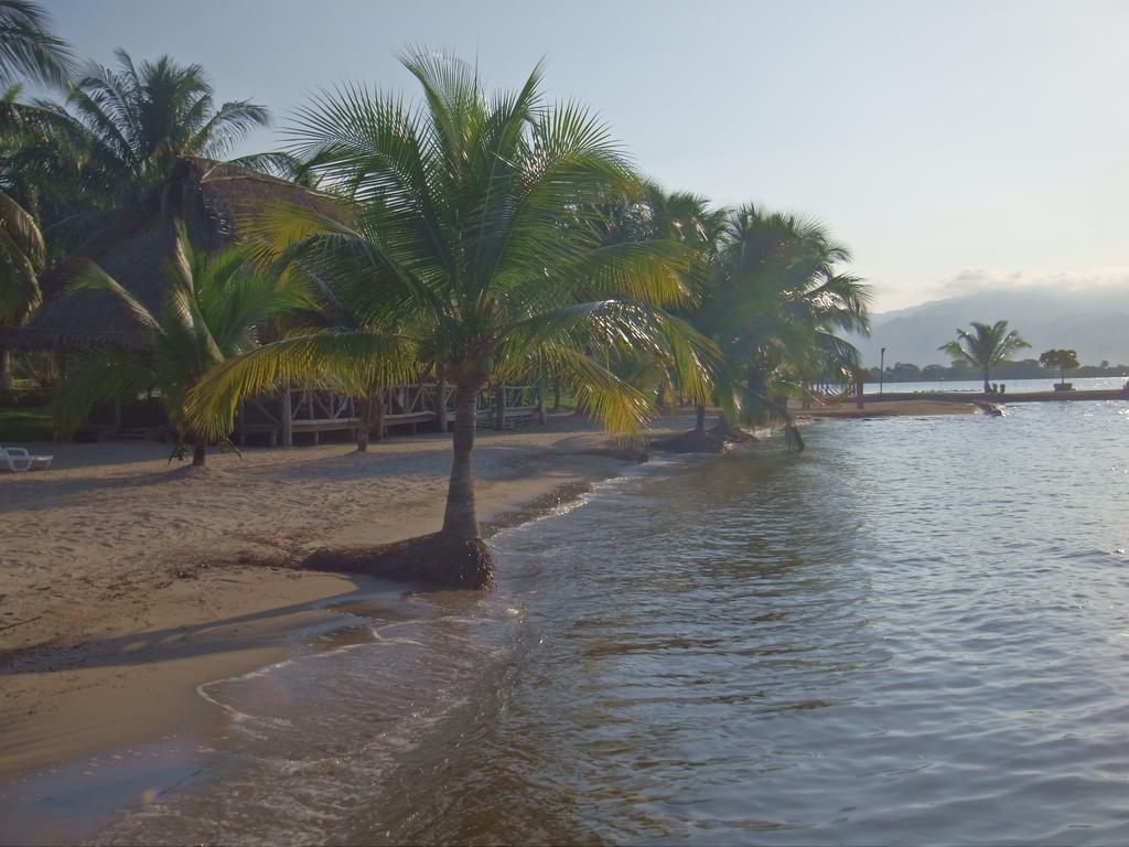 Amatique Bay Hotel Puerto Barrios Exteriér fotografie