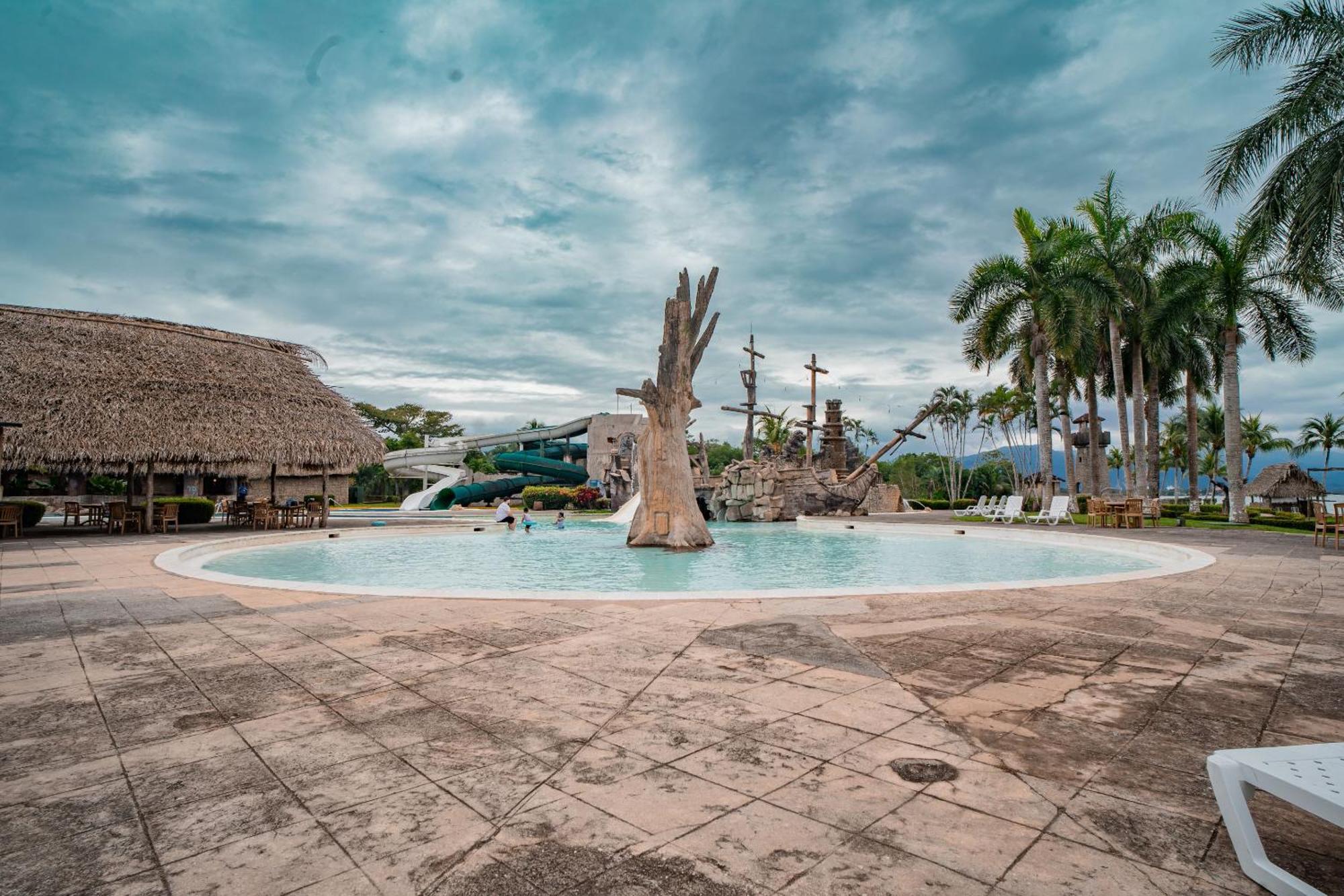 Amatique Bay Hotel Puerto Barrios Exteriér fotografie