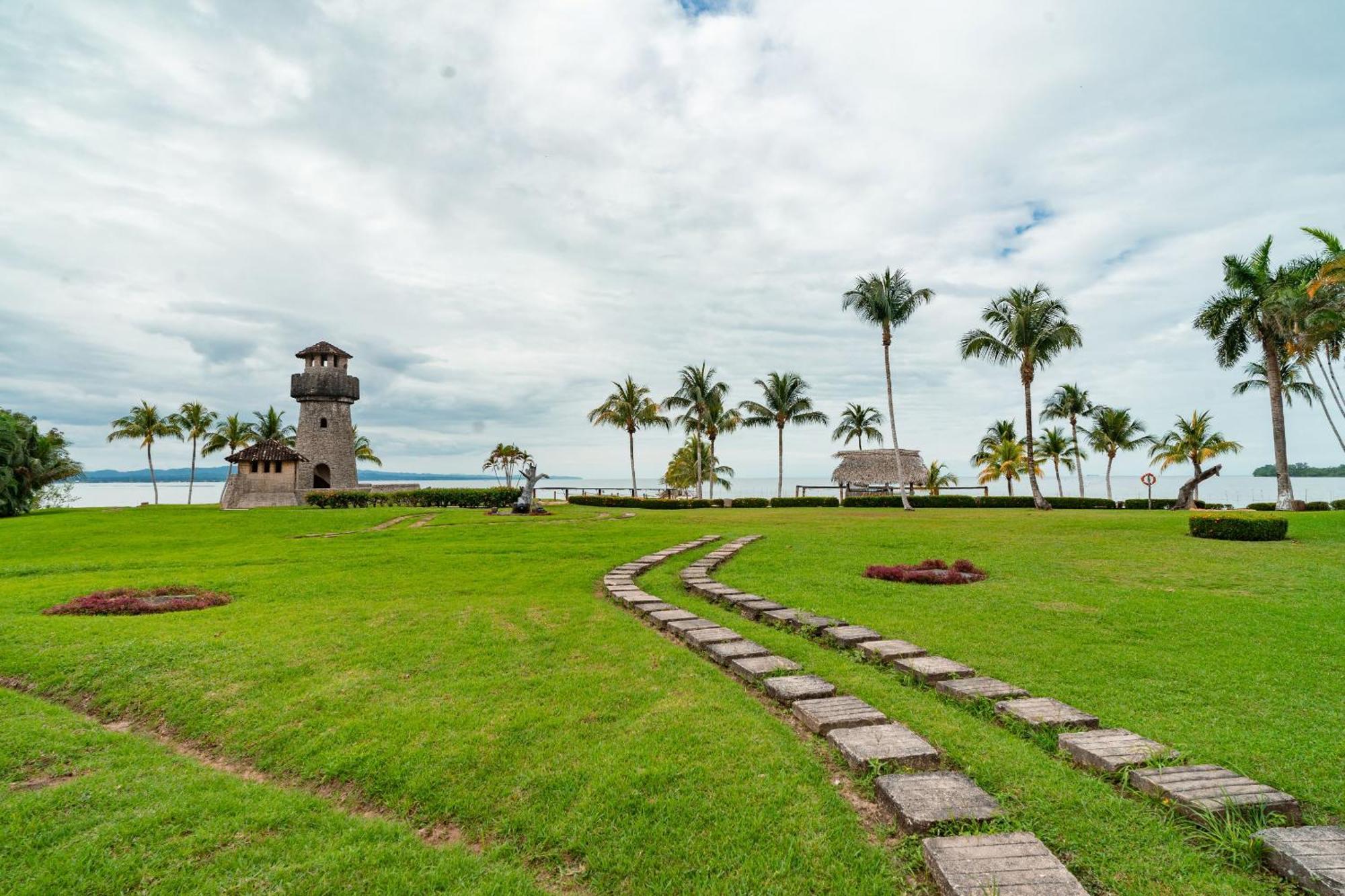 Amatique Bay Hotel Puerto Barrios Exteriér fotografie